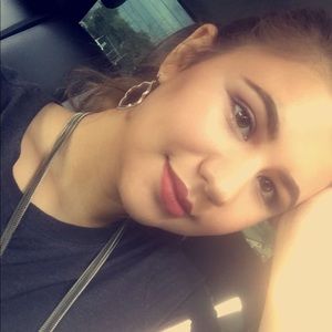 Meet your Posher, Corban